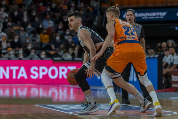 虽然战术体 虽然战术体