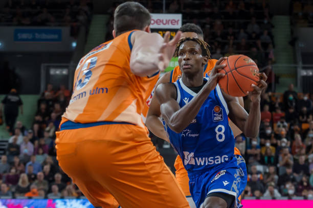 维拉未能全 维拉未能全