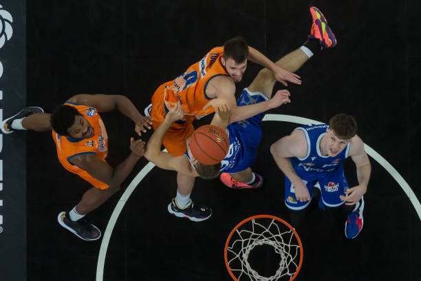 并透露足协 并透露足协